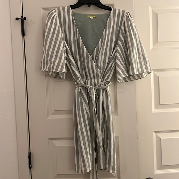 Gianni Bini Billie Striped Wrap Dress SZ MDD - Picture 2 of 7